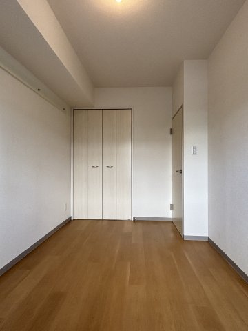 レジエ戸塚深谷 