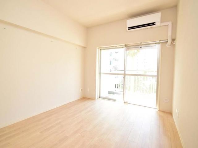 ビューコート小港 居間