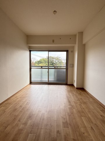 グリーンハイツ室橋 