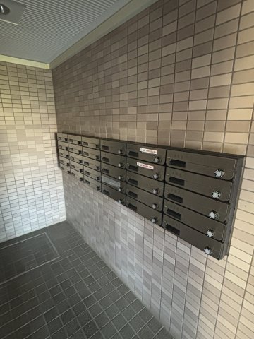 ロイヤルパレス エントランス