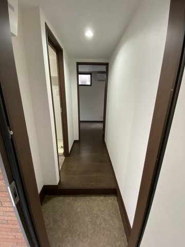 ベイルーム横浜生麦 玄関