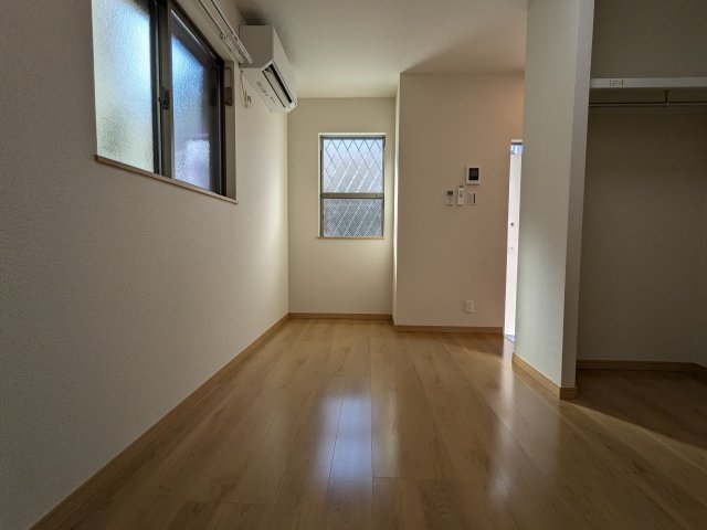 ドマーニ鶴見 居間