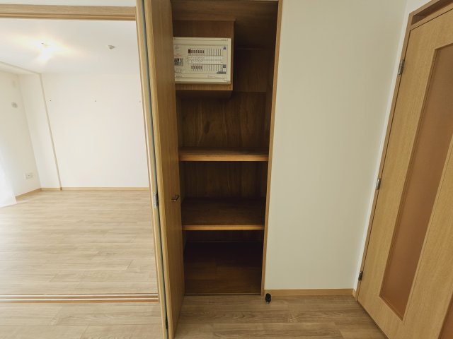 コンフォール明神台 収納