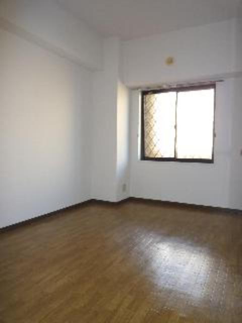 アーヴァイン山太 