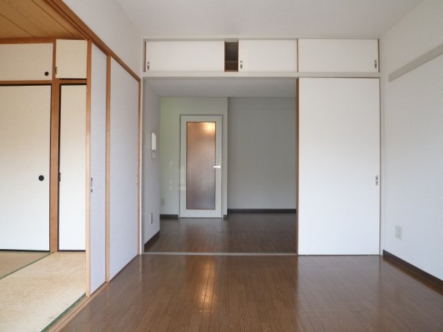 岩澤マンション 居間