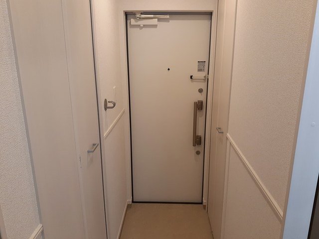 ヴァンヴェールの丘 玄関