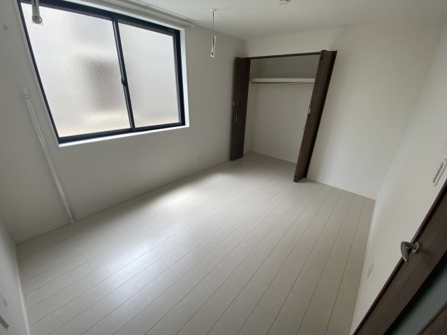 ベイルーム花月総持寺 居間