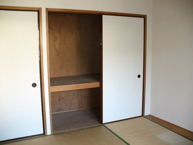 フェアネスハイム 収納