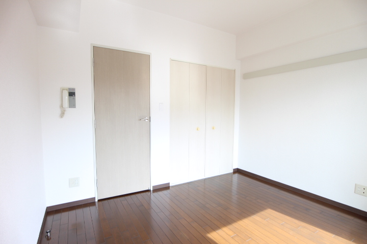 プライムアーバン川崎 居間