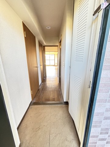 グラン・シャリオ中田北 玄関