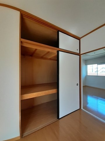 カサグラシアＢ 収納