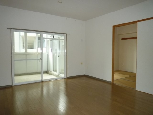 クレール　セントラル 居間