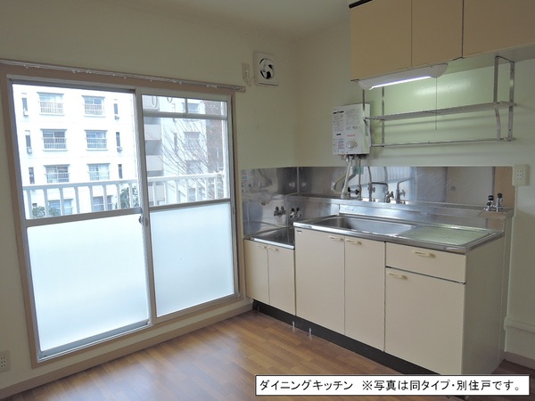 上郷西ヶ谷　27号棟 居間