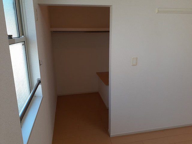 エミネンス川中島 収納