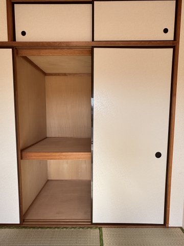 パインクレスト3号館 収納