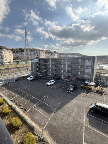 パインクレスト3号館 その他