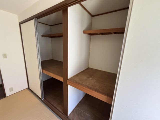 メゾングレイス 収納