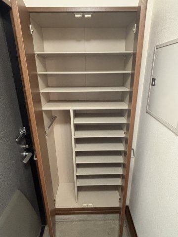 メゾングレイス 収納