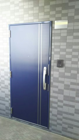 パインウエスト豊岡 玄関