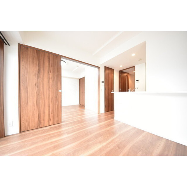 ゼクシア川崎 居間