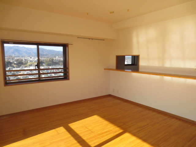 タワービレッジ・有希 居間