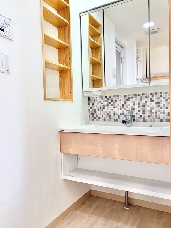 クイーンズパレス東戸塚 洗面