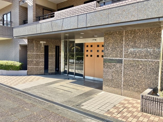 クイーンズパレス東戸塚 エントランス