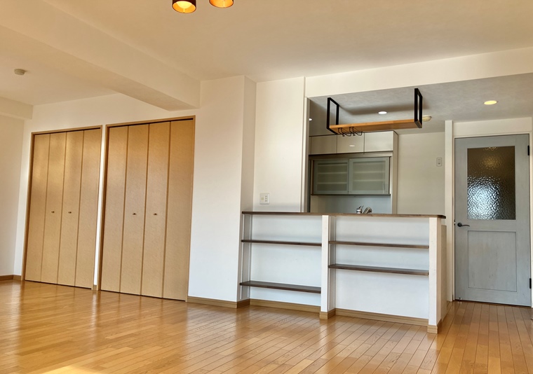 クイーンズパレス東戸塚 居間