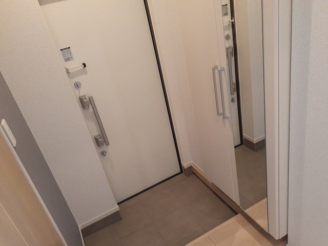 フォレストヴィラⅢ 玄関