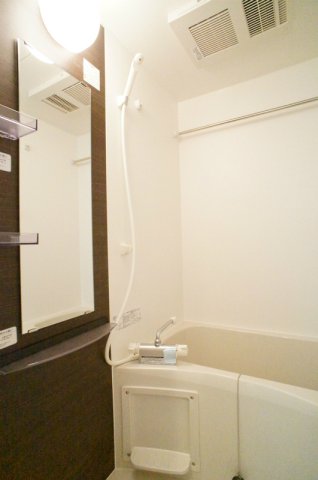 リブリ・Tierra 風呂