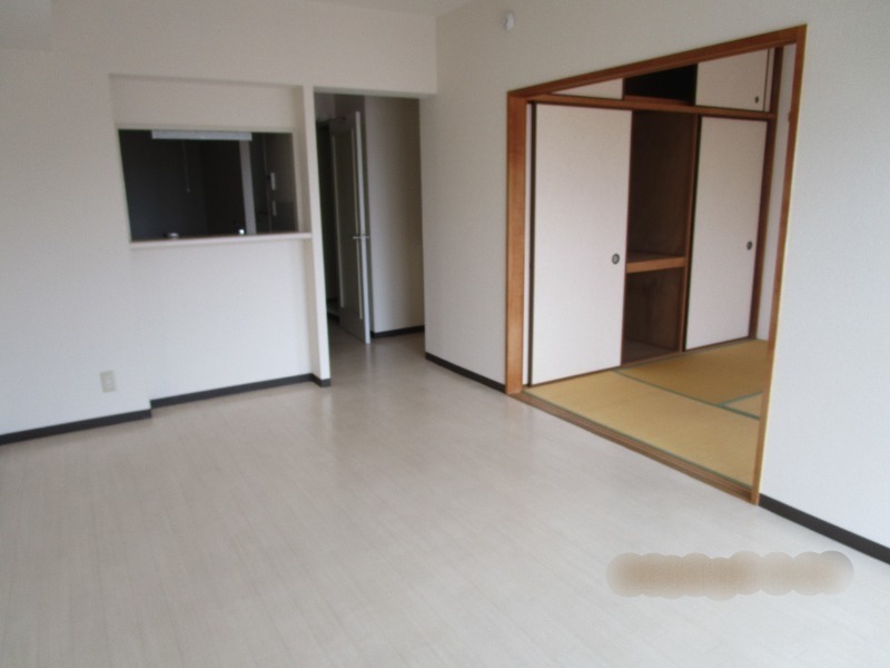 ヒルズ南戸塚 居間