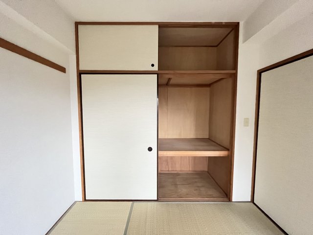 エクセレントコート三枝木 収納