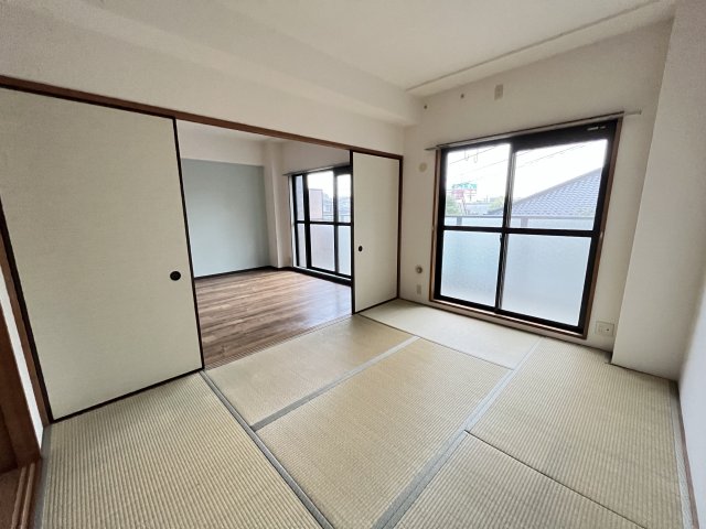 エクセレントコート三枝木 居間