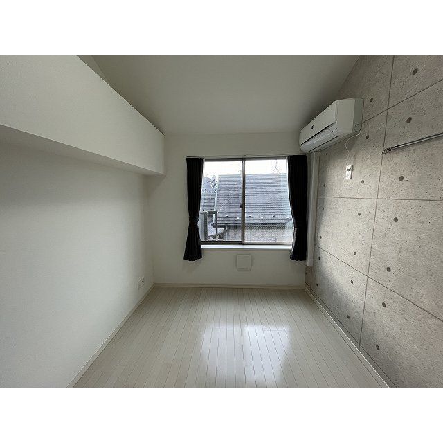 イル川崎大師 居間