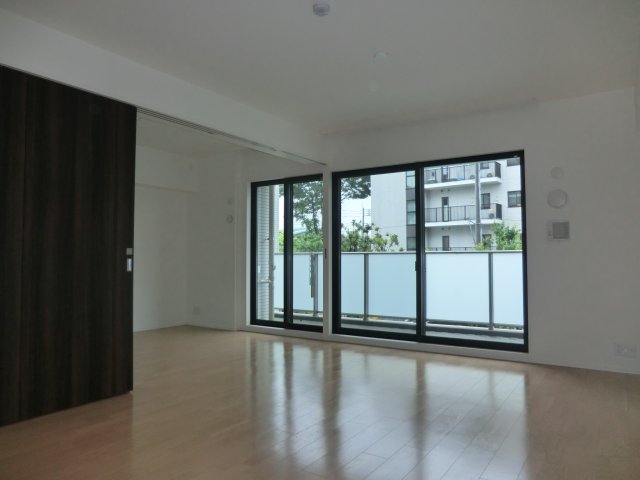 シティテラス横濱和田町エアーズコート 居間