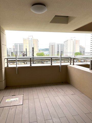 レイディアントシティ本郷台 バルコニー