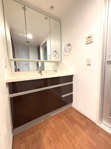 レイディアントシティ本郷台 洗面