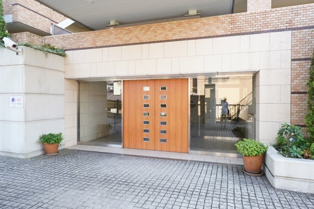 リーデンススクエア横浜鶴見 エントランス