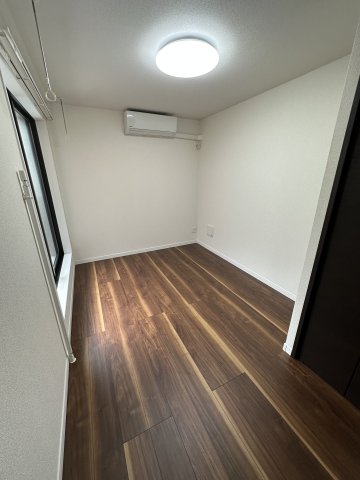 レジデンス生麦Ⅰ 居間