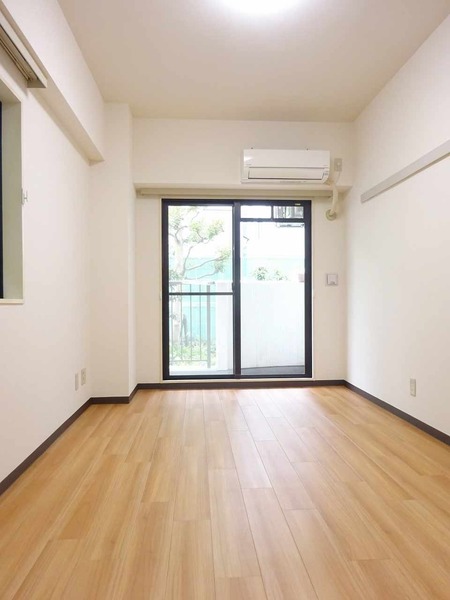 シーガル鶴見 居間