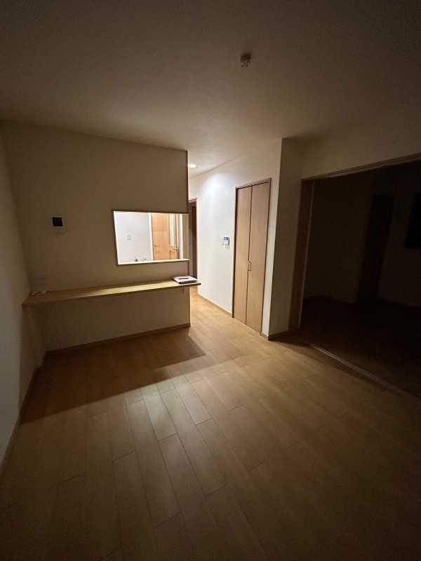 ヒルズ中台21 居間