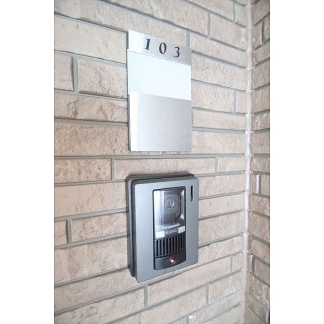 ヒュースクエア 玄関