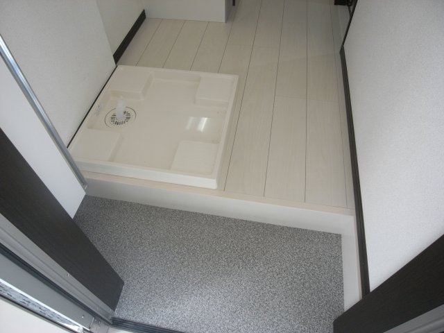 ベイルーム生麦 玄関