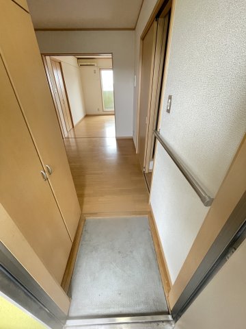 クレマチスの丘Ⅱ 玄関