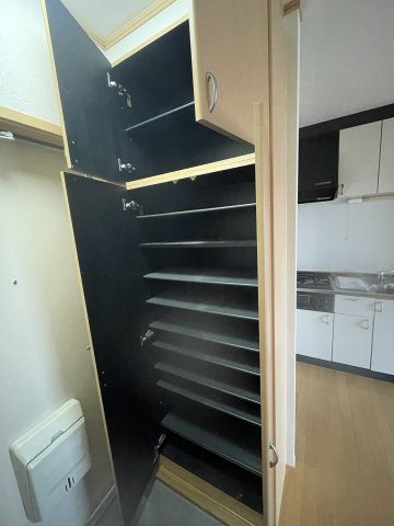 クレマチスの丘Ⅱ 玄関