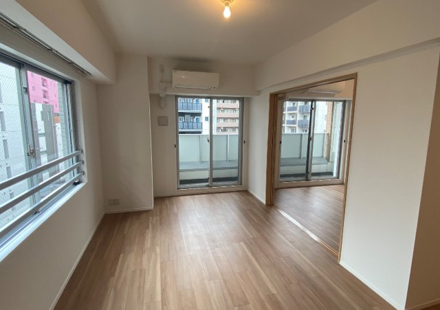 プラウドフラット鶴見Ⅰ 居間