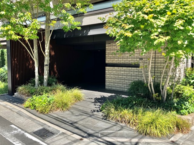 パークホームズ横濱東白楽 エントランス