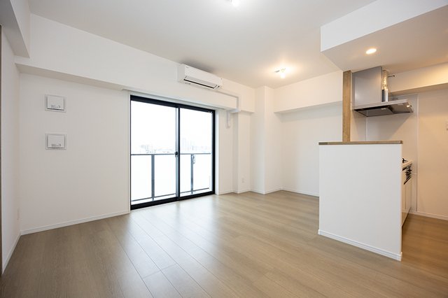 グレースティリア 居間