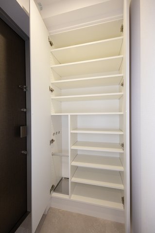 グレースティリア その他