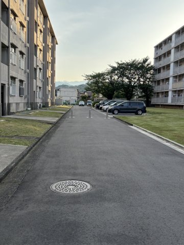 中津桜台　1号棟 駐車場